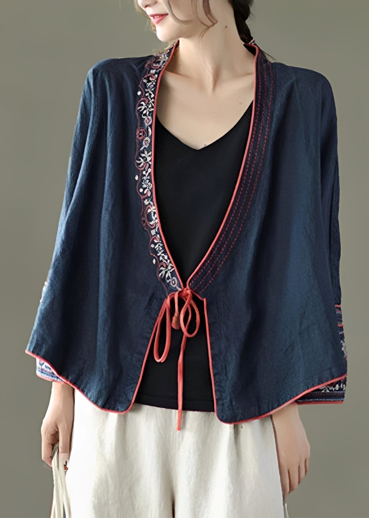 Nastia - Blusa sofisticada de ajuste suelto con bordado para mujeres