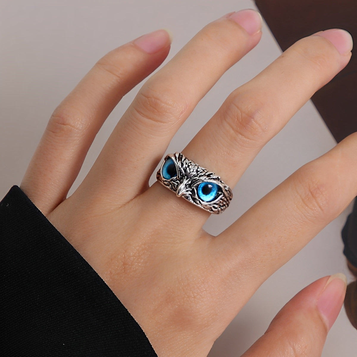 Niva – Anillo de amuleto regulable en plata y ópalo