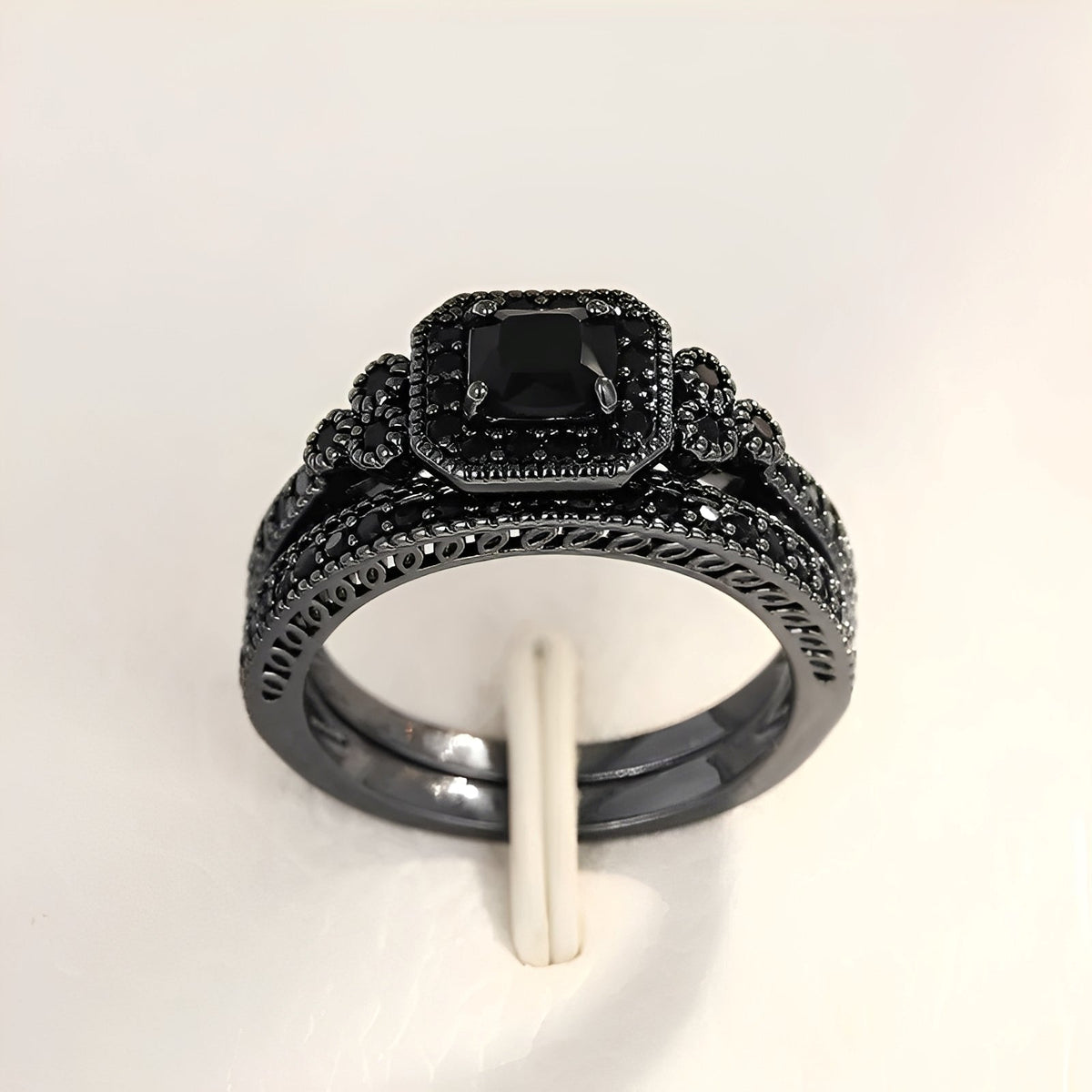Adrian – Set de anillos vintage en negro