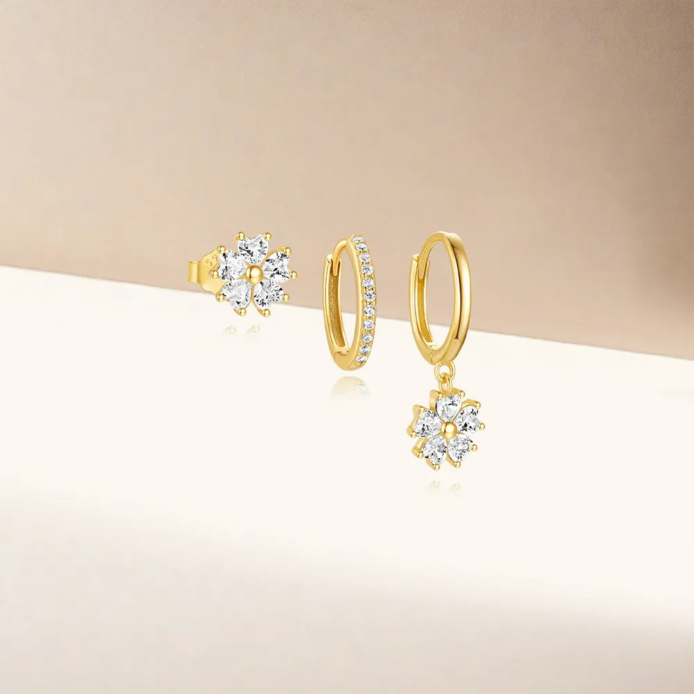 Ayaka – Conjunto de pendientes de flores de cristal