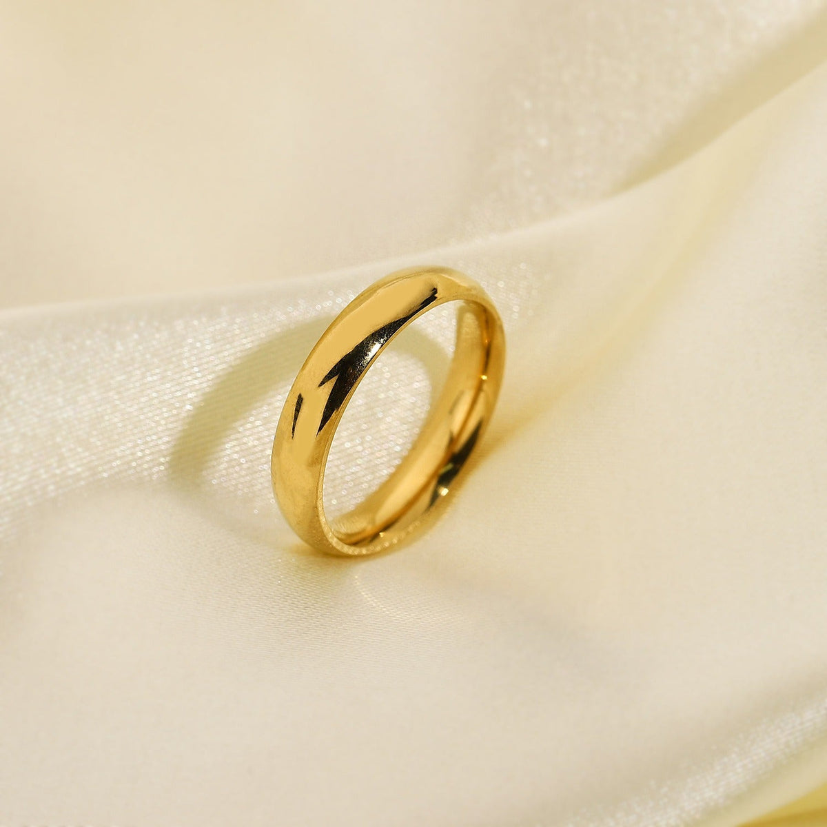 Eloane – Anillo dorado de acero inoxidable