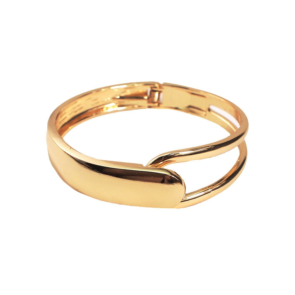 Alyssa – Pulsera dorada elegante