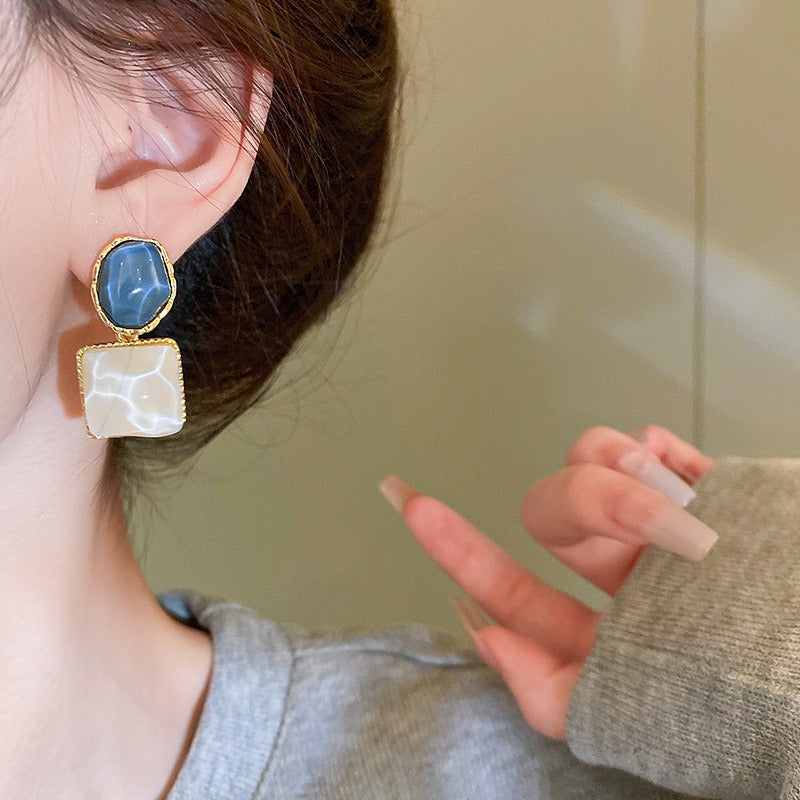 Lianne – Pendientes geométricos con esmalte