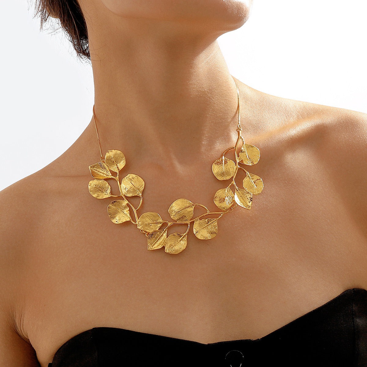 Mitena – Collar de aleación diseño de hoja