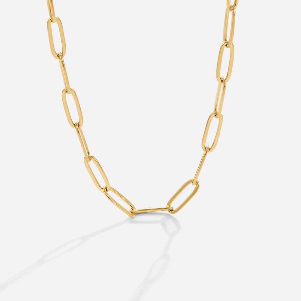 Mara – Collar con clip dorado