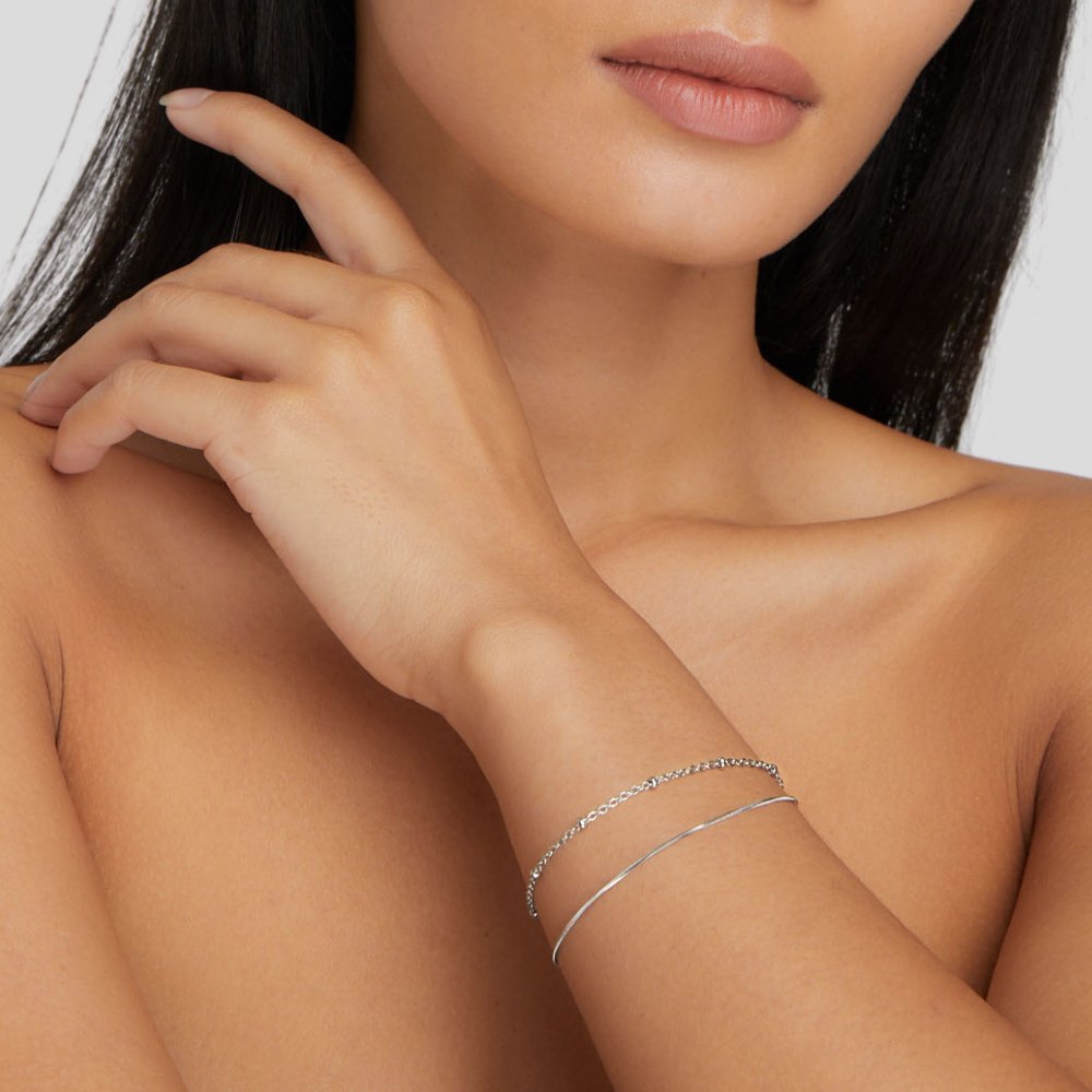 Oya - Pulsera de plata con múltiples capas