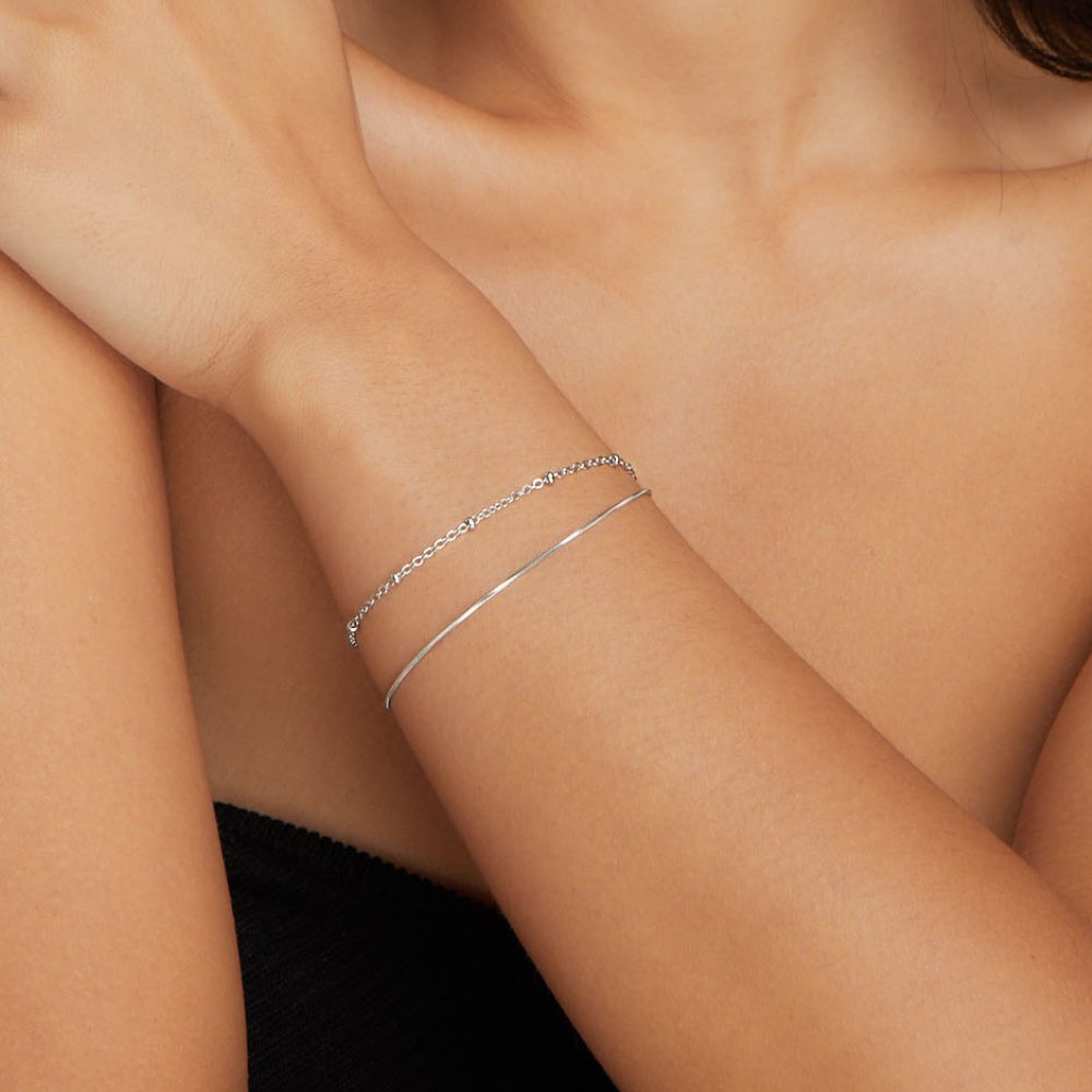 Oya - Pulsera de plata con múltiples capas