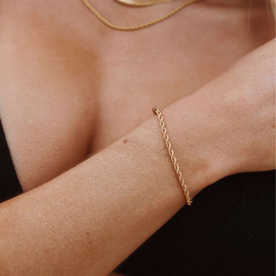 Calvi – Pulsera con cadena de oro entrelazada
