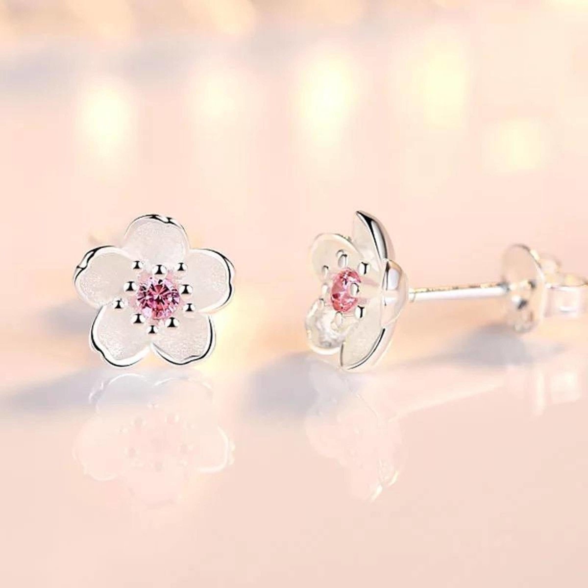 Holly - Pendientes de flores de cerezo en plata