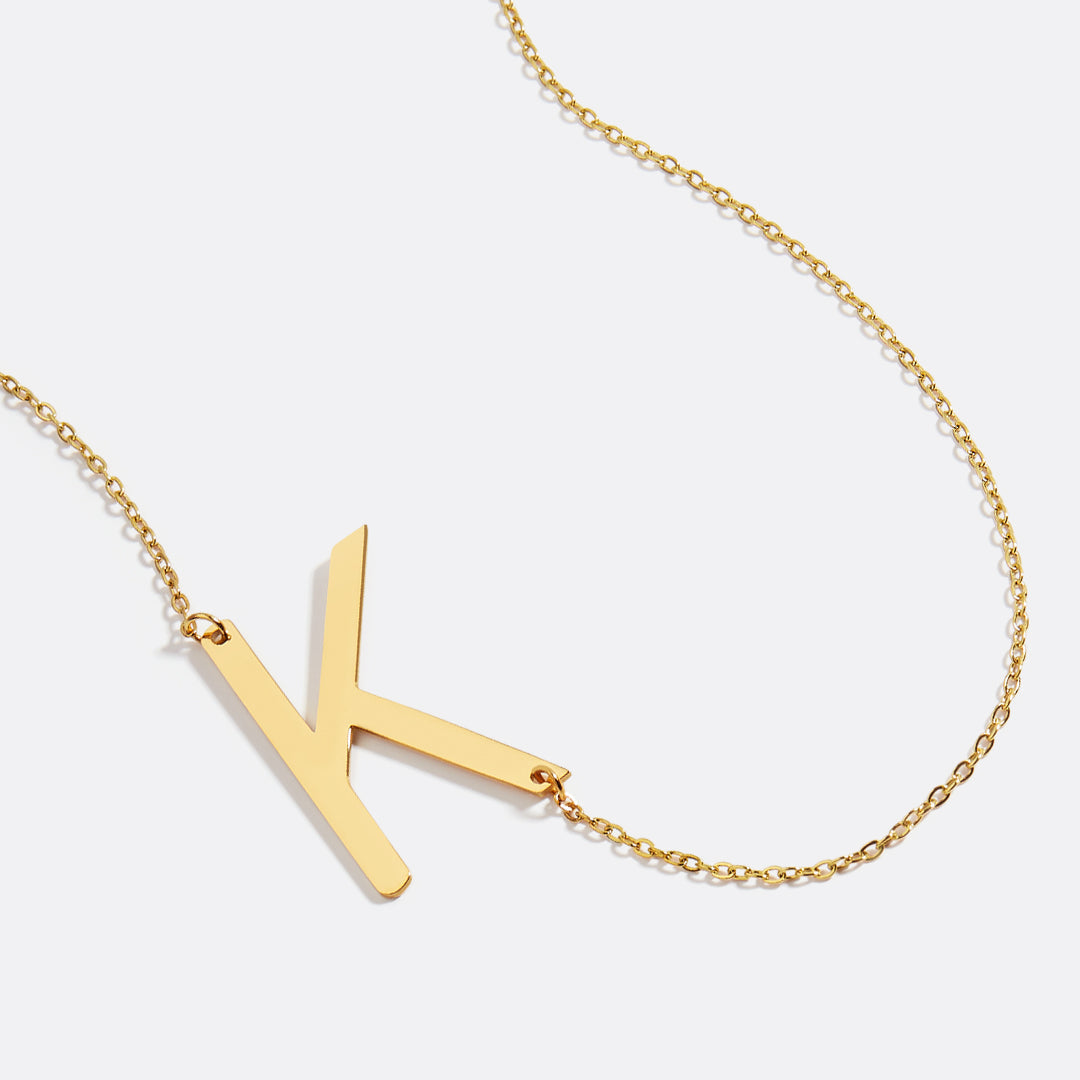 Inez – Collar con inicial personalizada