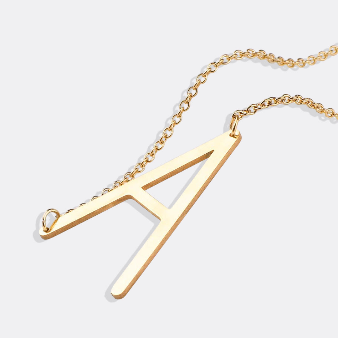Inez – Collar con inicial personalizada